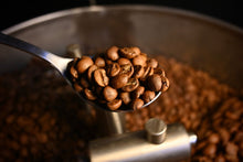 Load image into Gallery viewer, piccolos.live House Blend: Medium Roast, Sweet Caramel &amp; Chocolate Notes - Ethically Sourced
